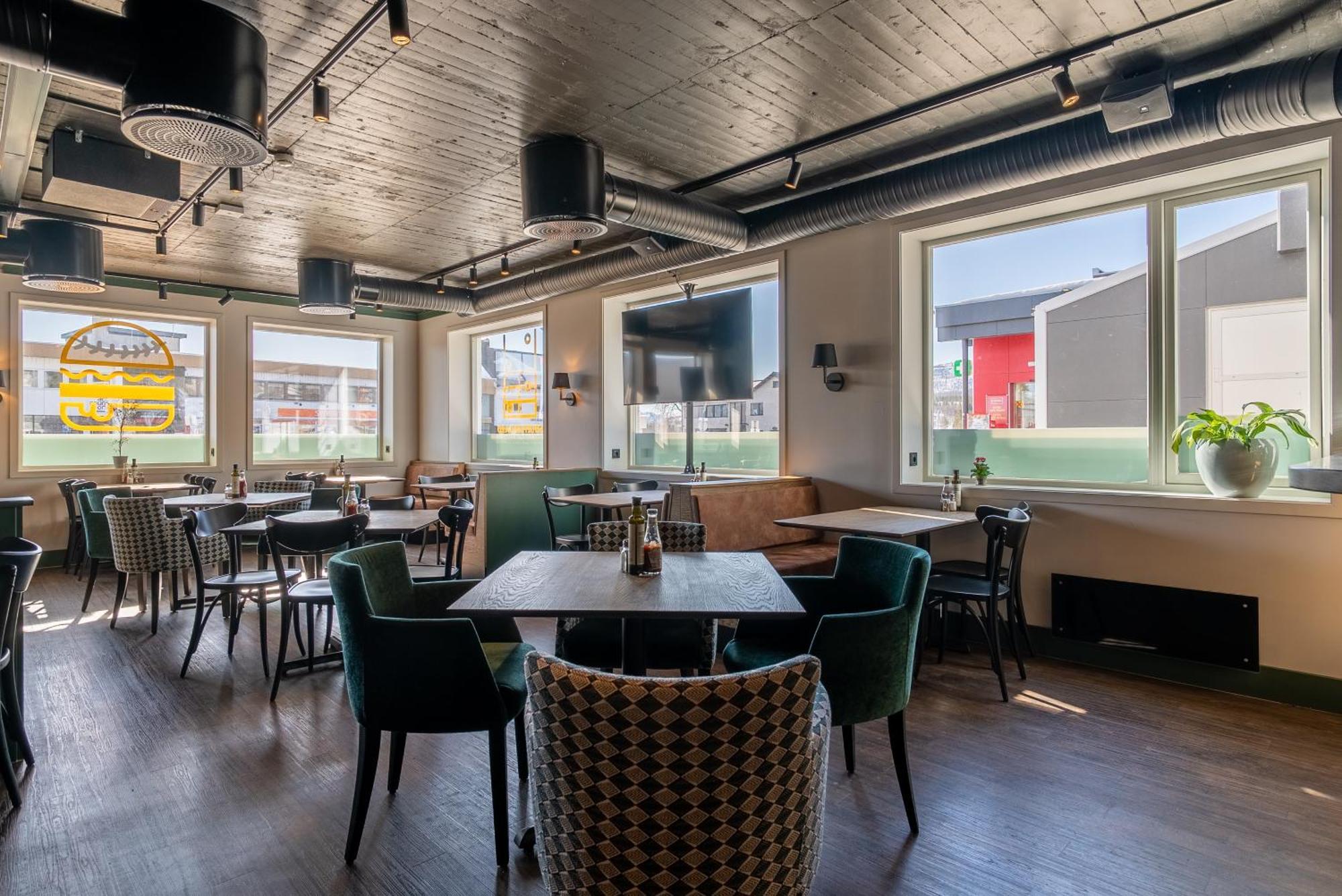 Bardufoss Hotell Bagian luar foto